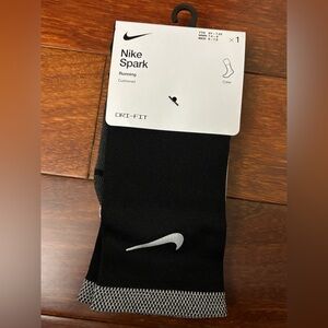 New! Nike Spark Crew Swoosh Logo Cushioned Running Socks Men Size 6-7.5 black
